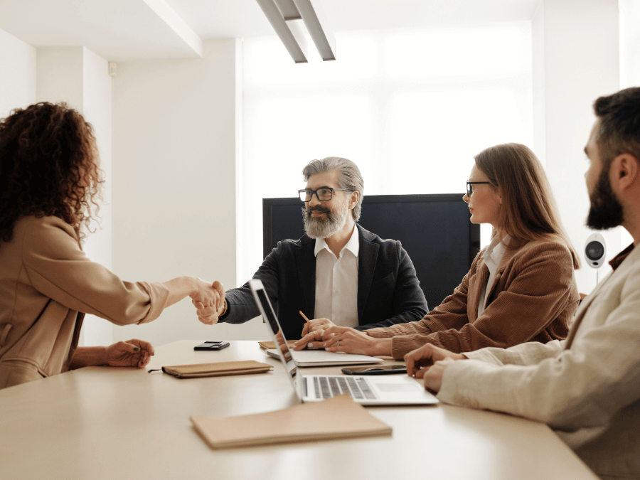 How Can a French Company Recruit Employees in the UK?